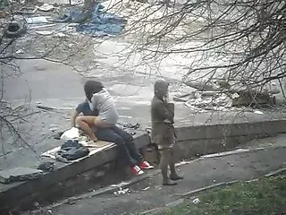 Толстая Ника сосет смотреть короткие порно ролики хуй и трахает себя дилдо