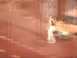 Молодая студентка показала смотреть бесплатно онлайн порно видео свою грудь на улице за деньги