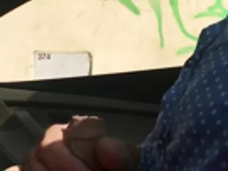 Чувак пальцами волосатую sex besplatno киску завязанной сучки пальцами