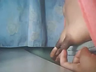 Брюнетка в красивых трусиках мастурбирует дилдо видео порно секс
